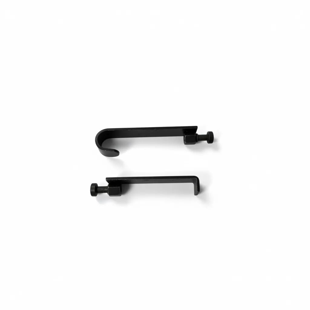 Close-up of the U-shaped and L-shaped PDR tip threading