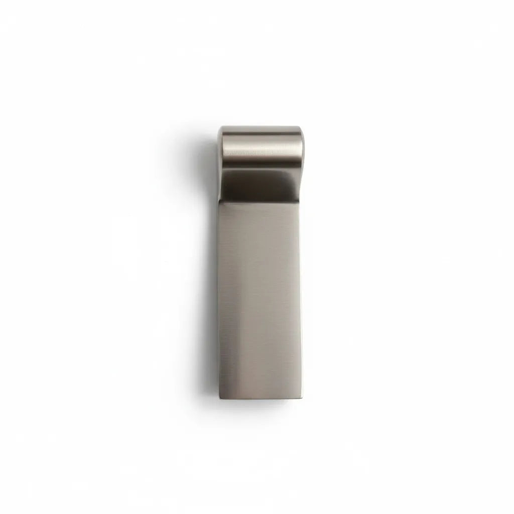 PDR INOX large comma-shaped block supporting a wide vehicle panel