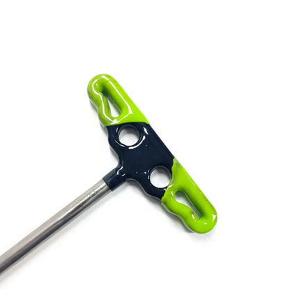 Close-up of the single bend 12mm steel shaft and threaded tip