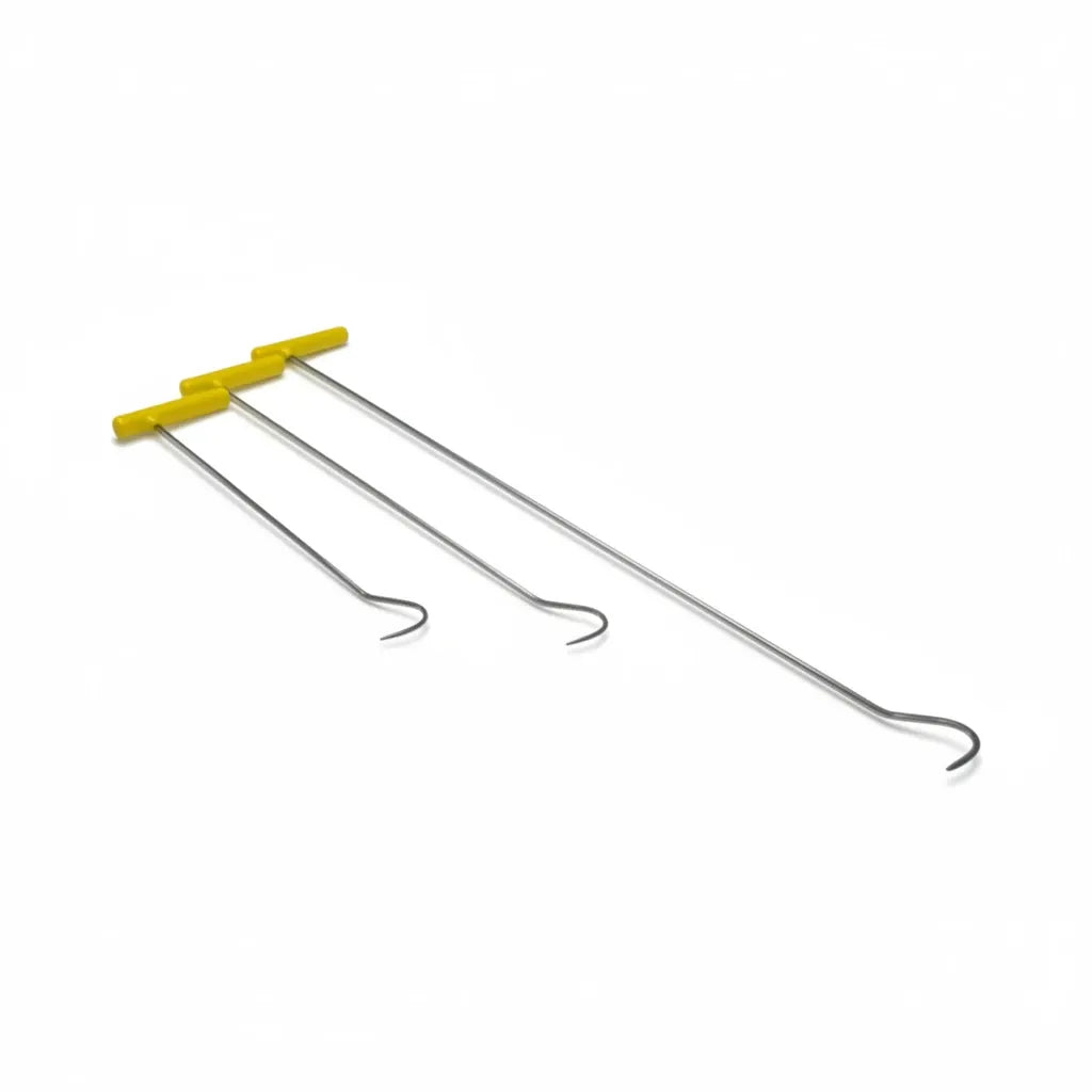 PDR INOX Novira Edition tool reaching deep into a vehicle fender