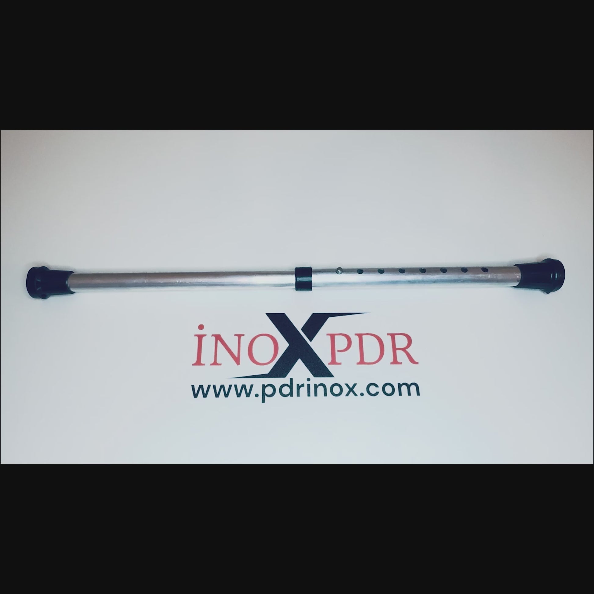 PDR INOX hood fixing apparatus holding a car hood open for repair
