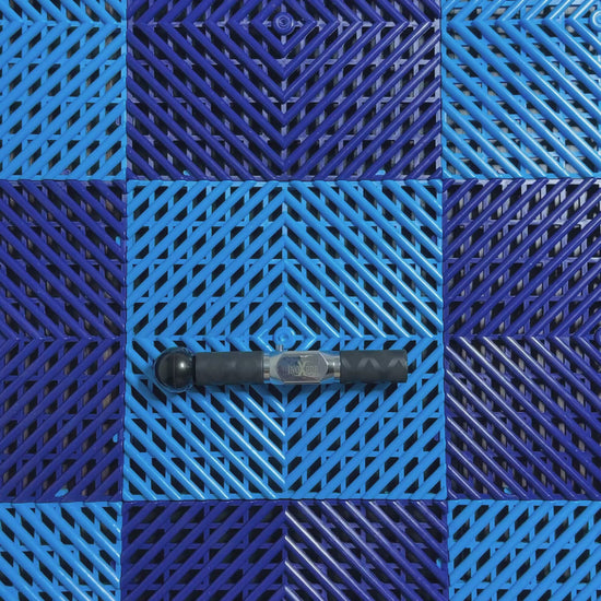Close-up of the durable stainless steel grip on the tactical T-handle