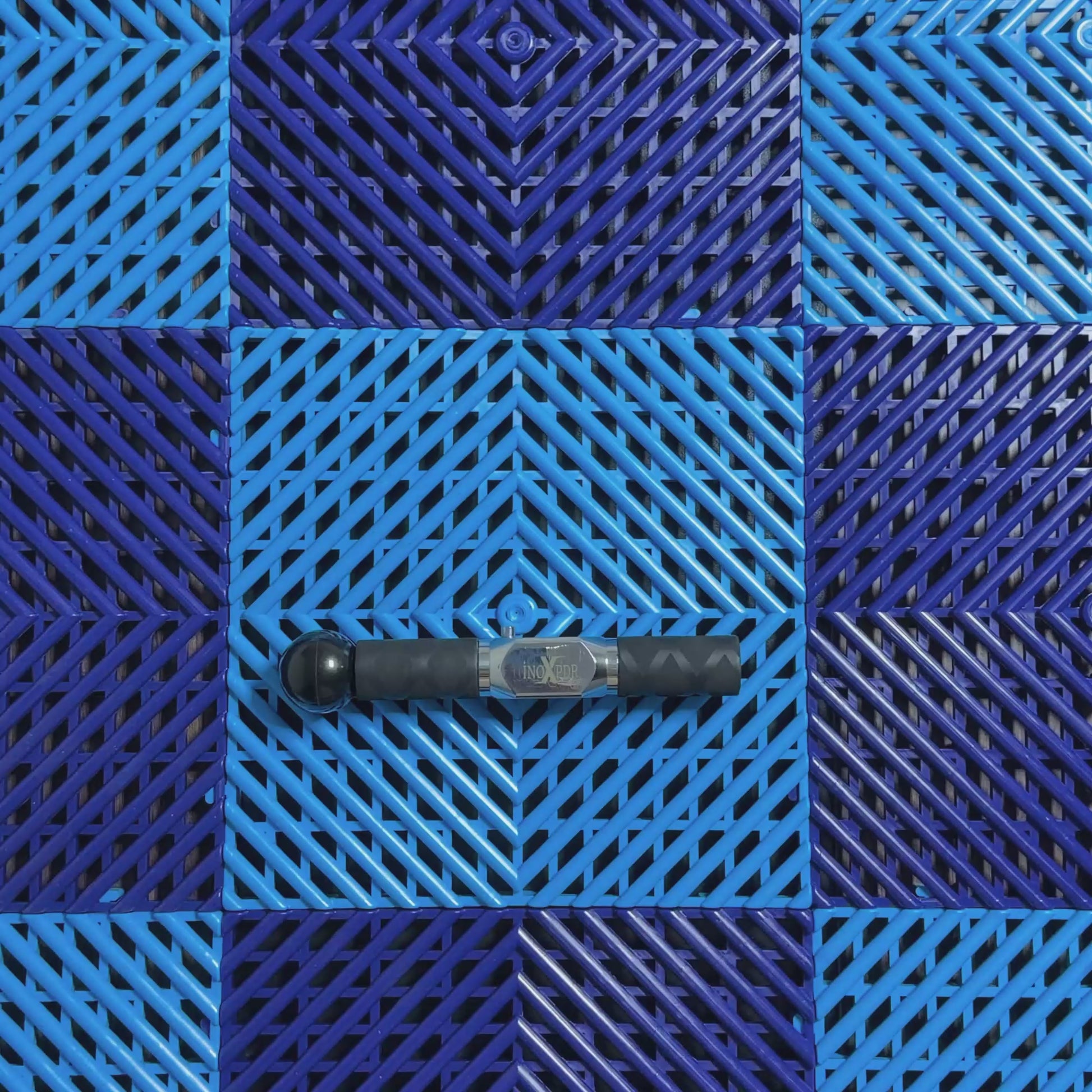Close-up of the durable stainless steel grip on the tactical T-handle