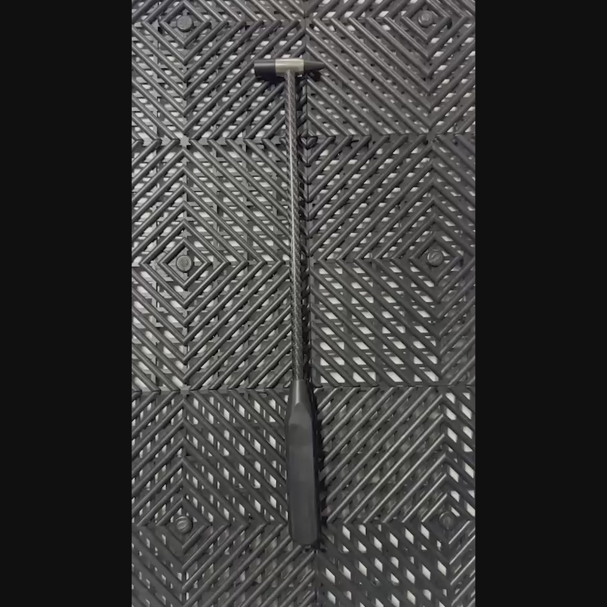 Technician changing a tip on the carbon fiber PDR hammer