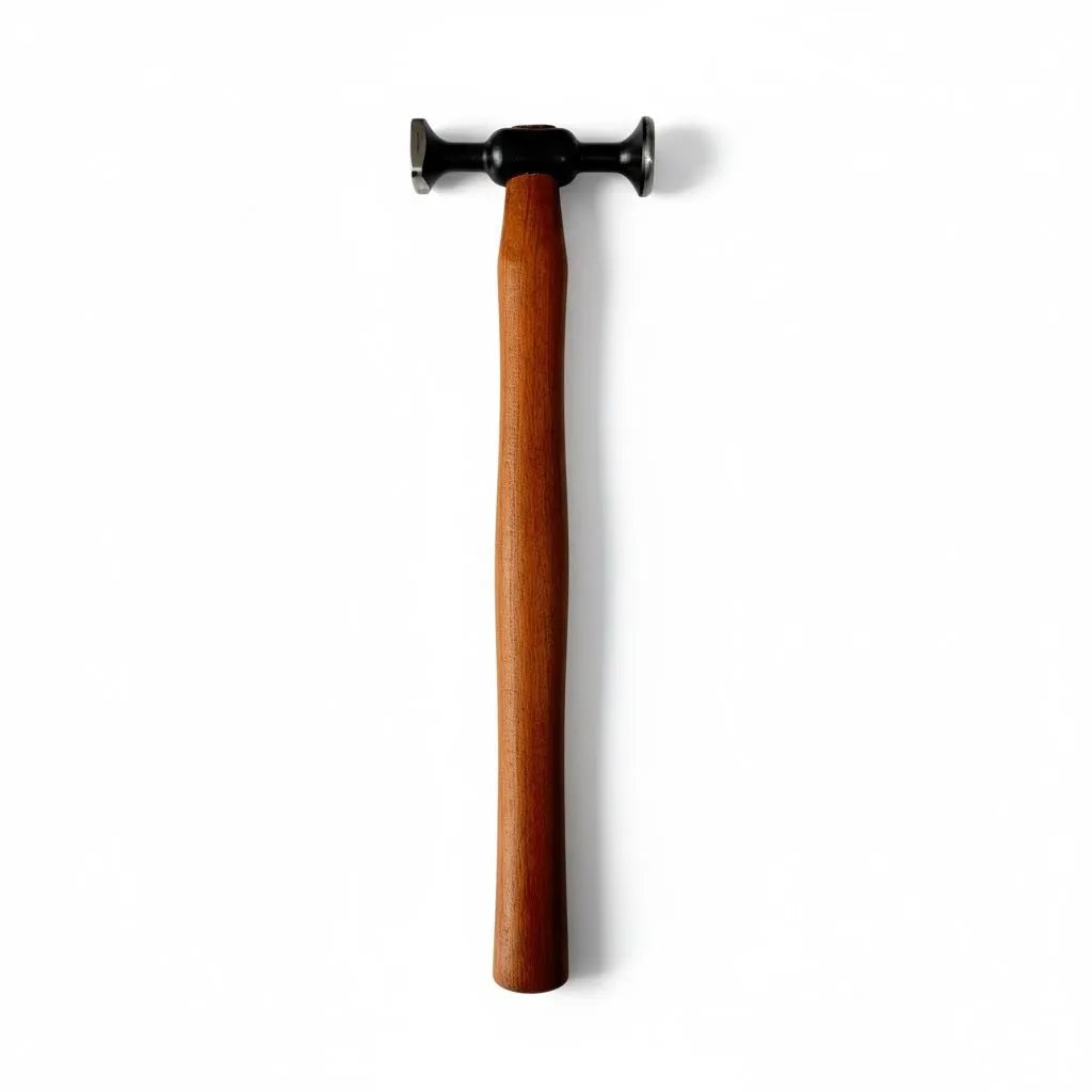 Ergonomic wooden grip of the PDR INOX panel hammer